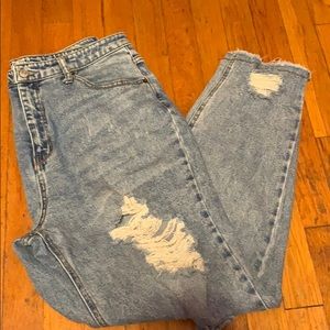 high rise distressed mom jean